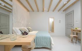 Antony Suites (Adults Only)